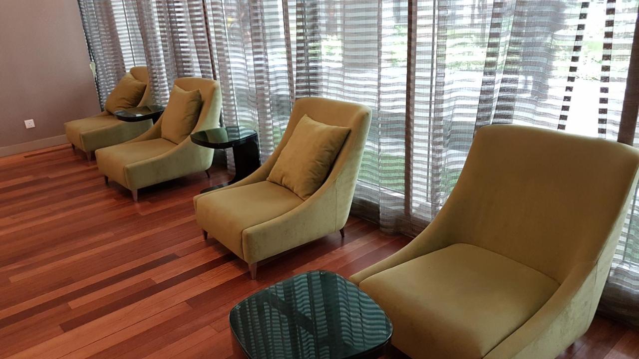 Starsbed Klcc Skyview Roof Pool Hostel Куала Лумпур Екстериор снимка