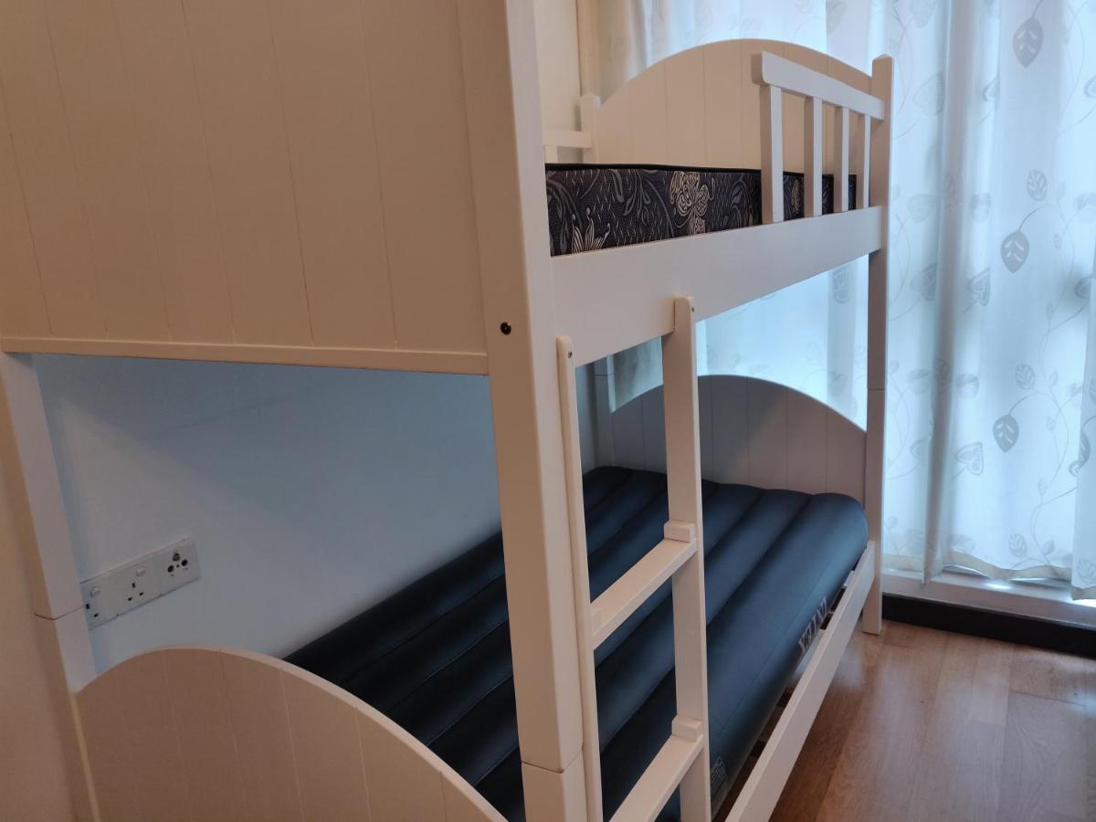 Starsbed Klcc Skyview Roof Pool Hostel Куала Лумпур Екстериор снимка