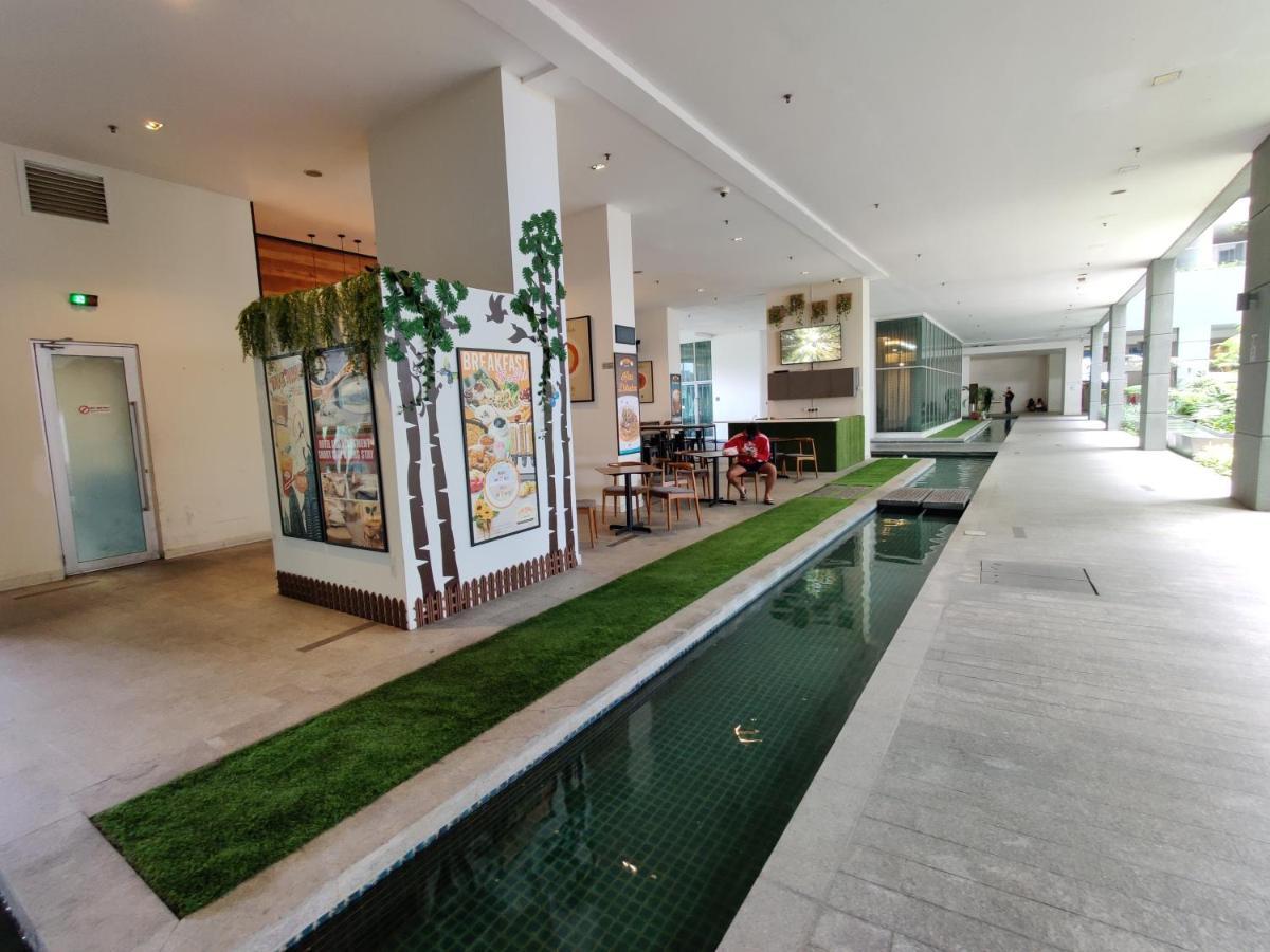 Starsbed Klcc Skyview Roof Pool Hostel Куала Лумпур Екстериор снимка